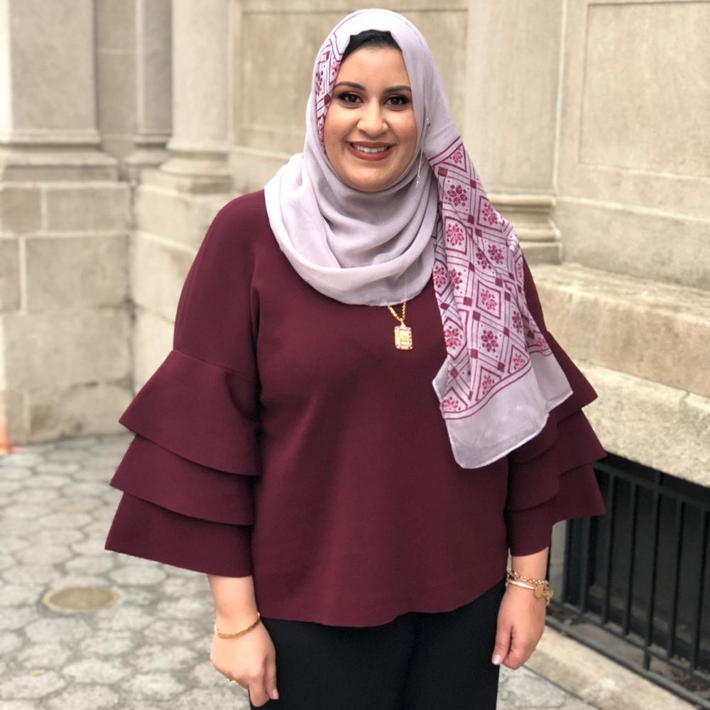 Meet your Posher, Aia